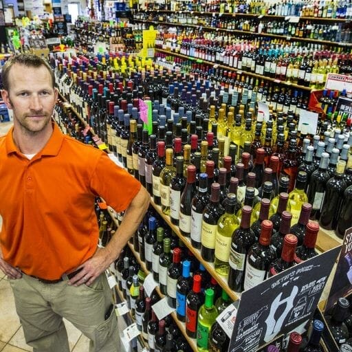 Exploring the Sunday Alcohol Sales Laws in Illinois