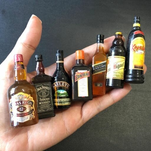 The Advantages of Buying Mini Alcohol Bottles in Bulk