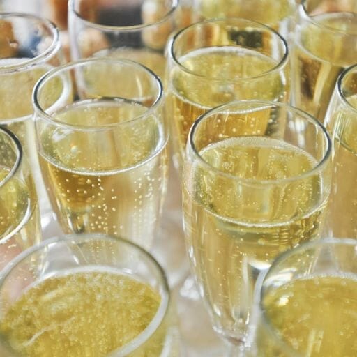 Tips to Minimize the Risk of Reactions to Gluten Champagne