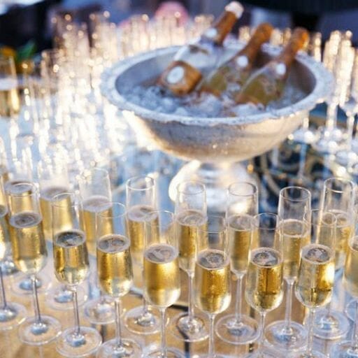 Types of Alcohol to Buy for a Wedding