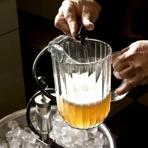 What Is the Average Number of Ounces in a Pitcher of Beer